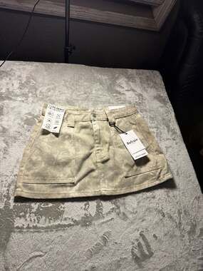 Refrain Los Angeles Acid Wash Beige Denim Utility Mini Skirt